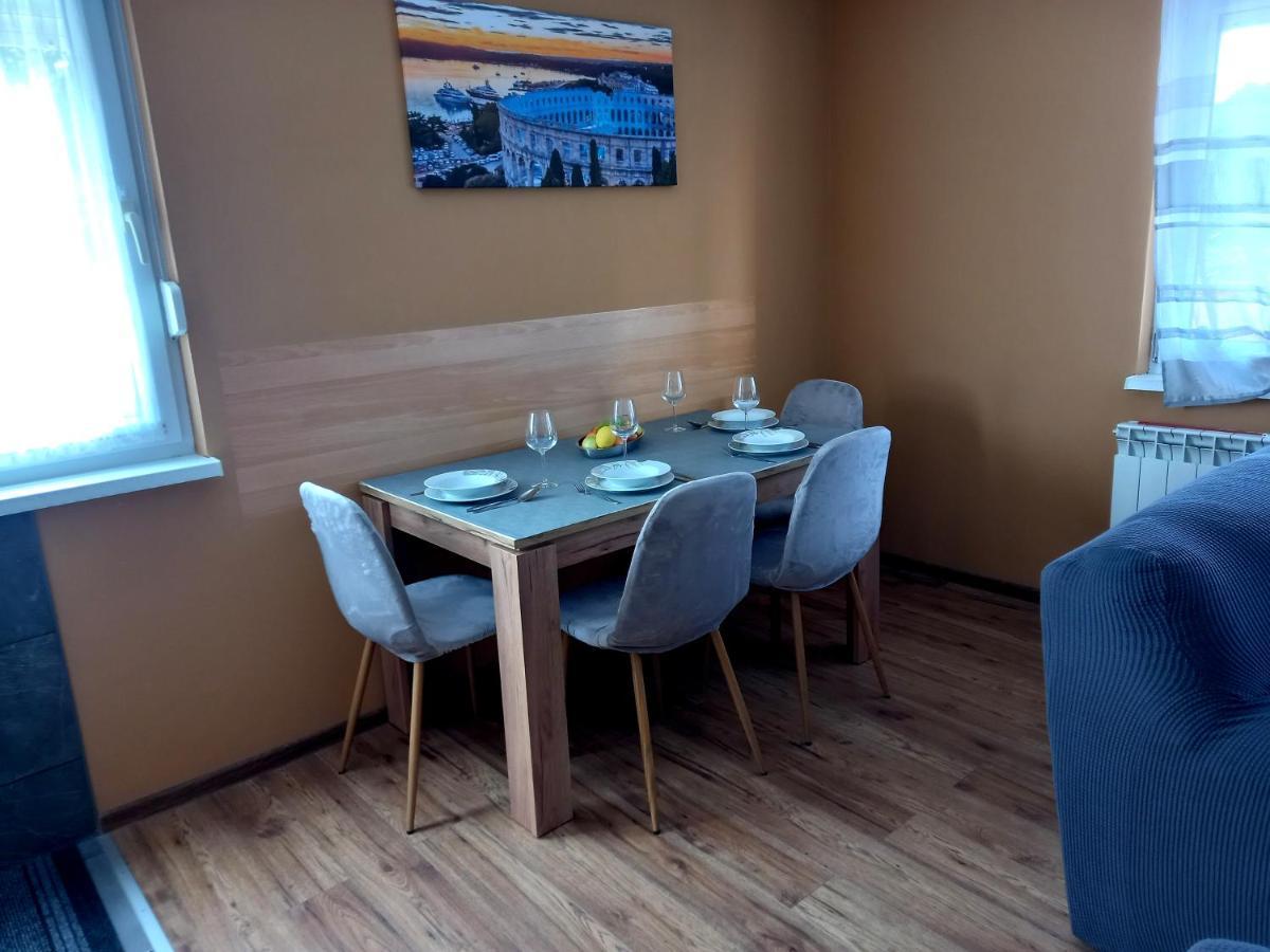Апартаменти Apartman Barbara Пула Екстер'єр фото